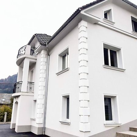 Villa Hillside Apartment Jesenice Kültér fotó