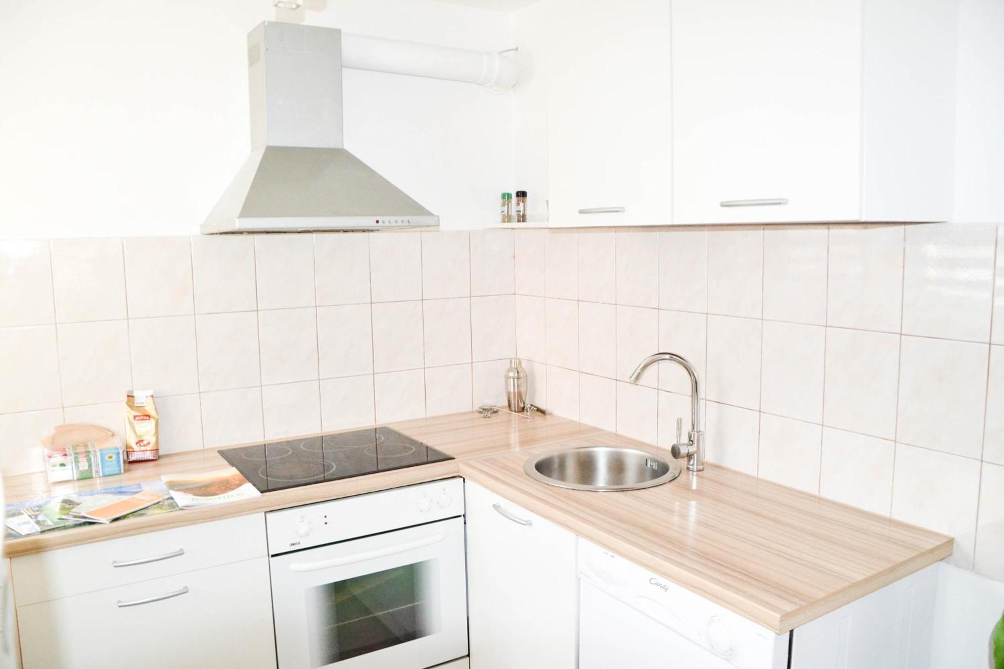 Villa Hillside Apartment Jesenice Kültér fotó